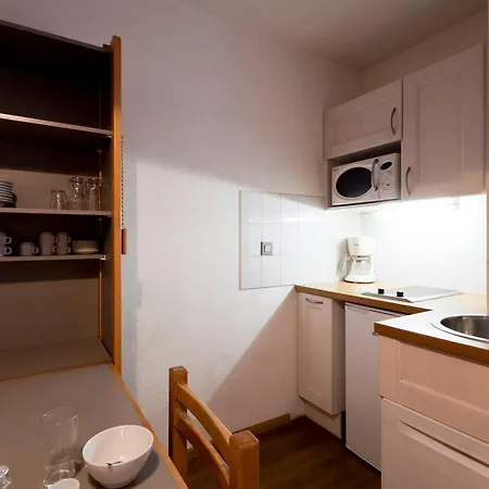 2* Avec Balcon, Wifi Et Parking, Centre-ville - Fr-1-512-80 *