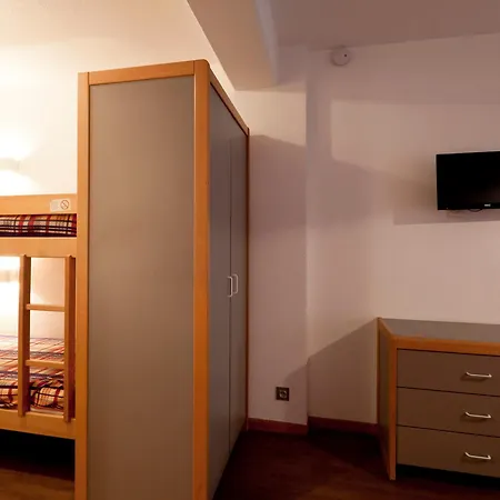 2* Avec Balcon, Wifi Et Parking, Centre-ville - Fr-1-512-80 * Brides-les-Bains