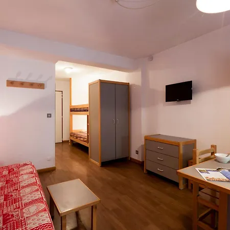 2* Avec Balcon, Wifi Et Parking, Centre-ville - Fr-1-512-80