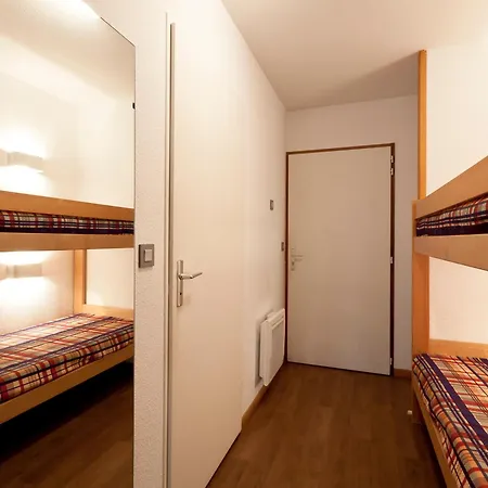 Apartment 2* Au Centre De Brides-les-bains, Balcon, Wifi, Parking Couverts, Proche Telecabine Et - Fr-1-512-80
