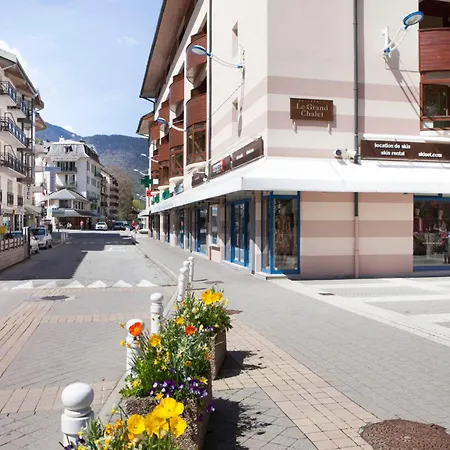 2* Avec Balcon, Wifi Et Parking, Centre-ville - Fr-1-512-80 Lejlighed *